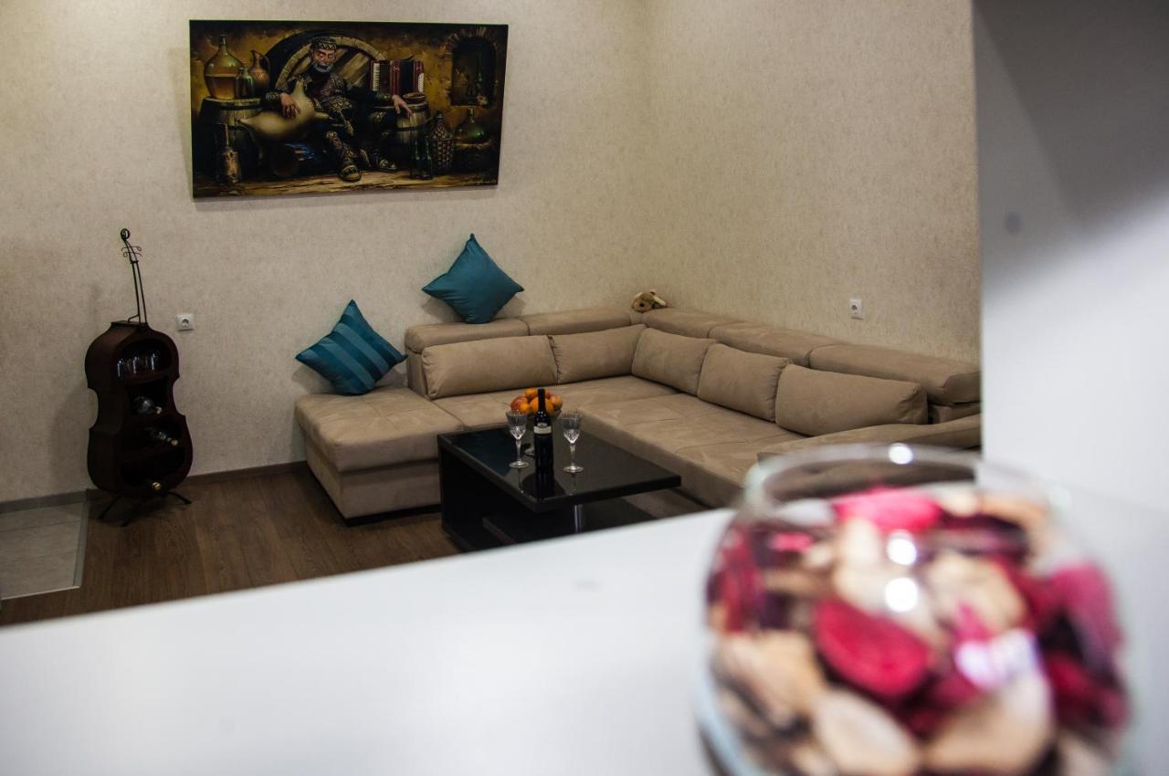 Mevakhi Apartment