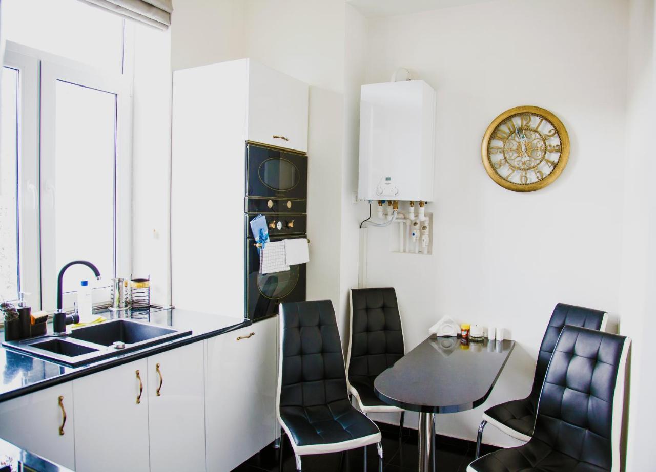 Apartament Mevakhi *